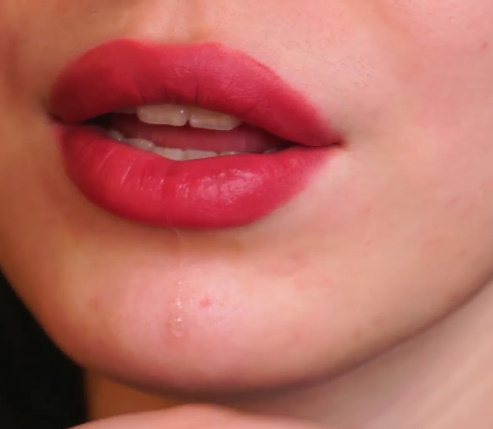 looking makes it hot_34