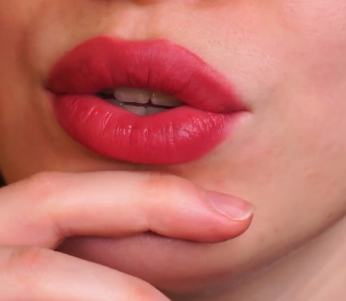 looking makes it hot_34