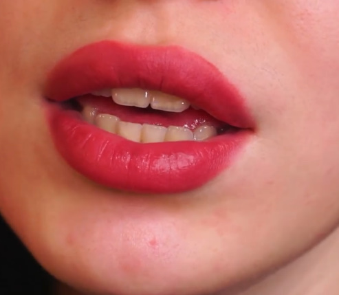 looking makes it hot_34