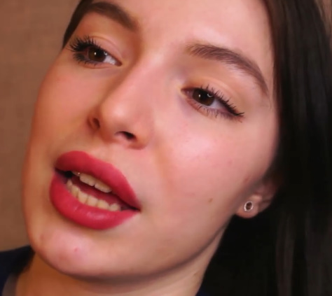 looking makes it hot_34