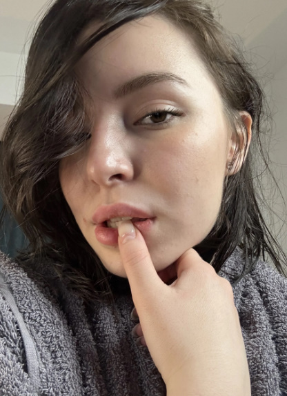 looking makes it hot_34