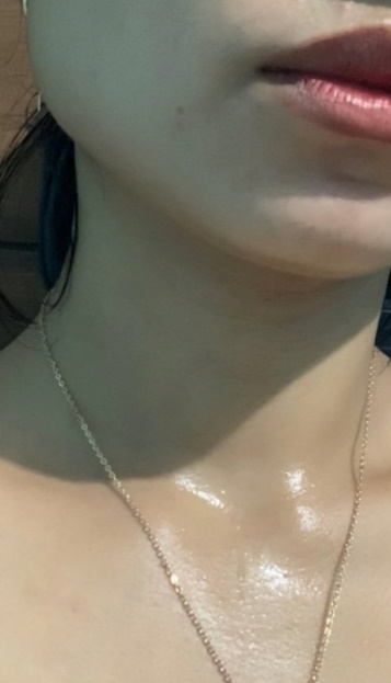 looking makes it hot_35