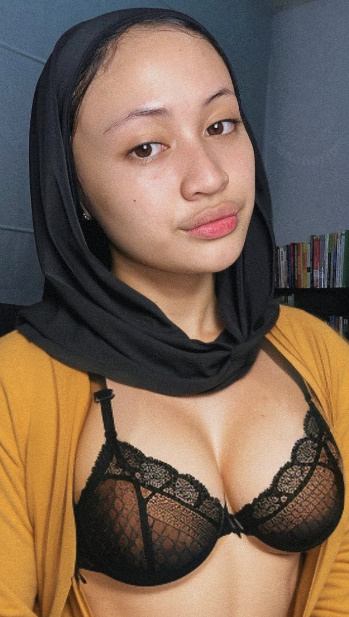 looking makes it hot_35