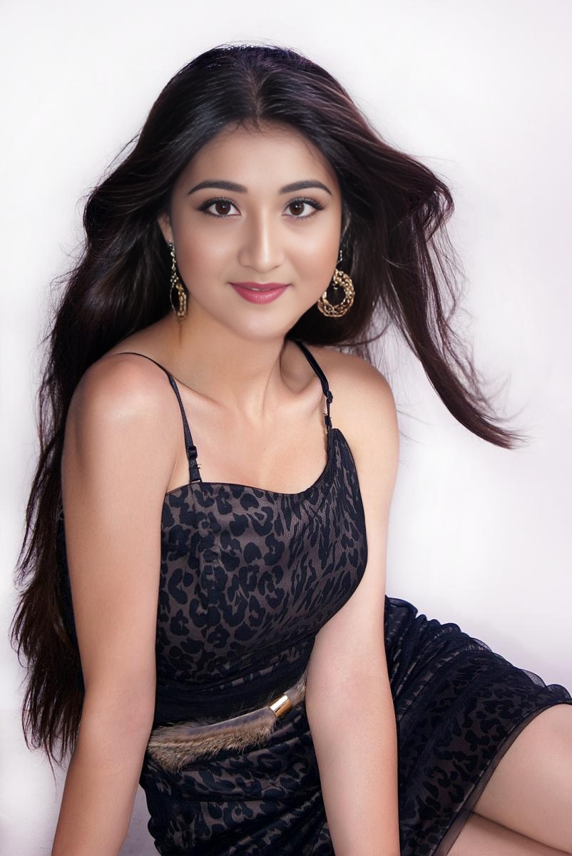 GULAY, ACELYA, CHRIS AND FRIENDS!