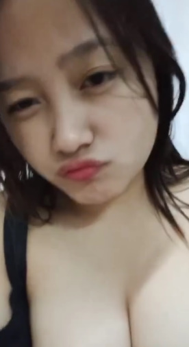 looking makes it hot_38