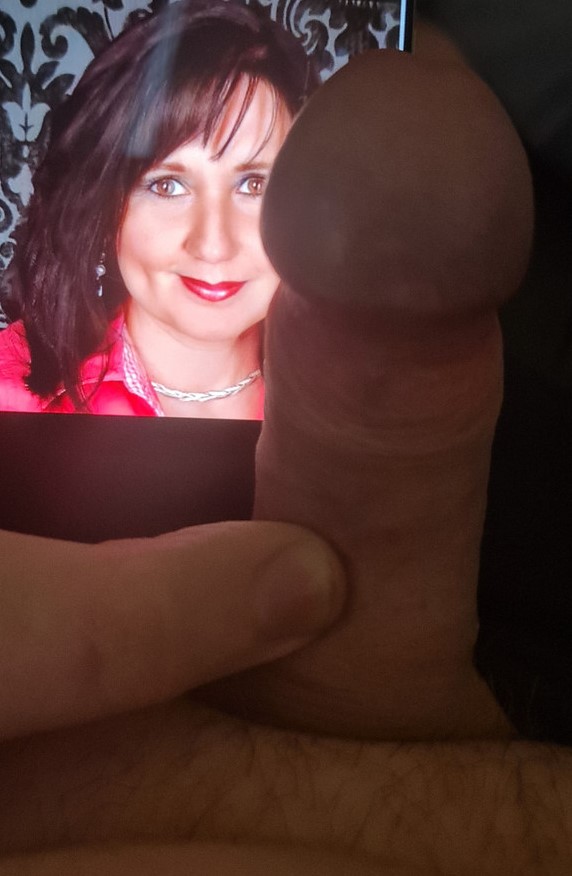 Czech slut Mikayla wank challenge