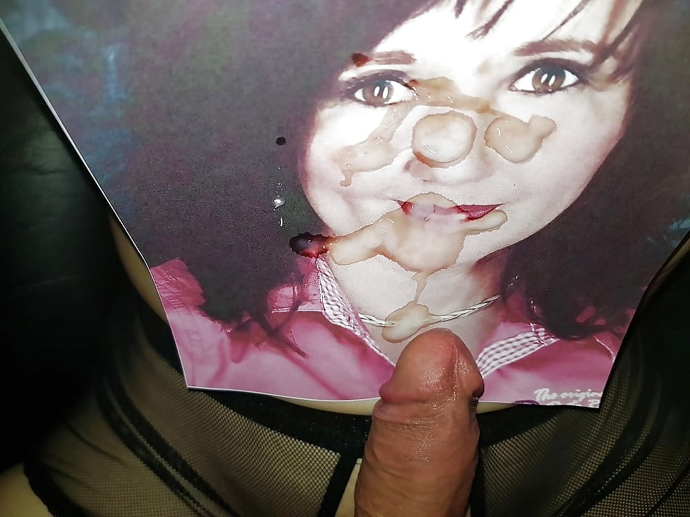 Czech slut Mikayla wank challenge