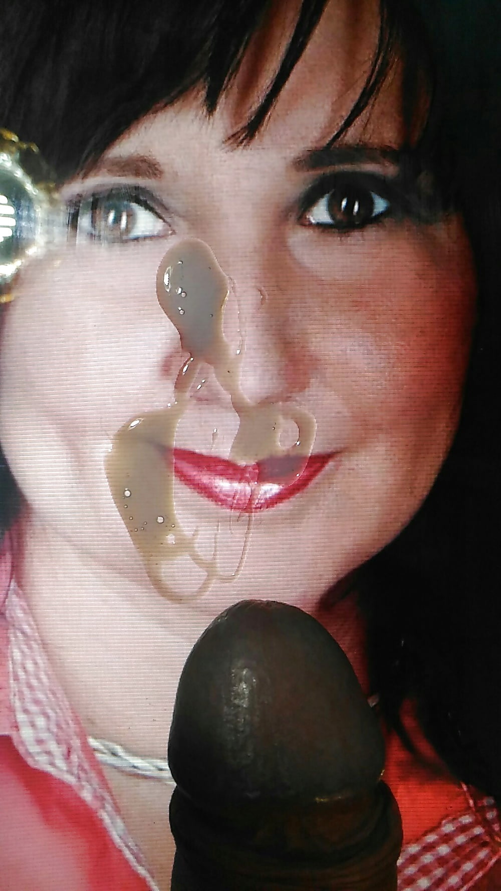 Czech slut Mikayla wank challenge