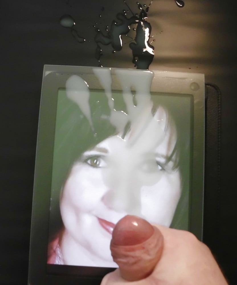 Czech slut Mikayla wank challenge