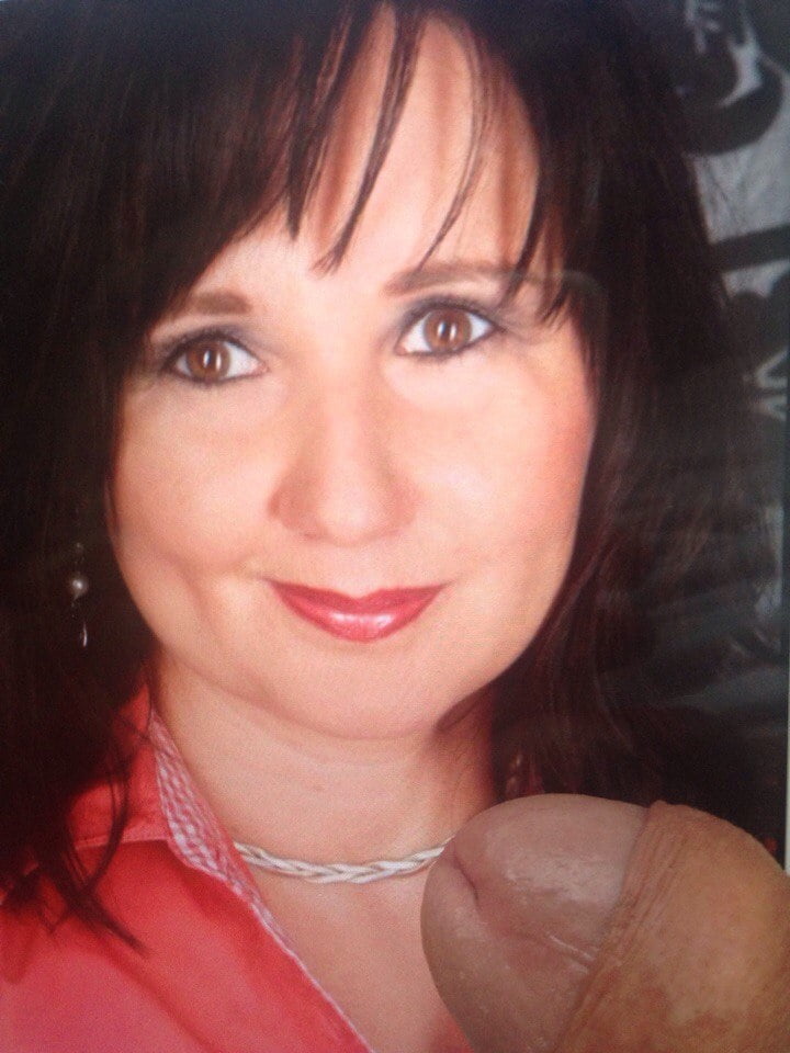 Czech slut Mikayla wank challenge