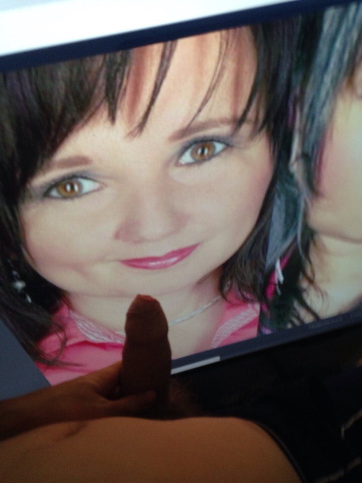 Czech slut Mikayla wank challenge