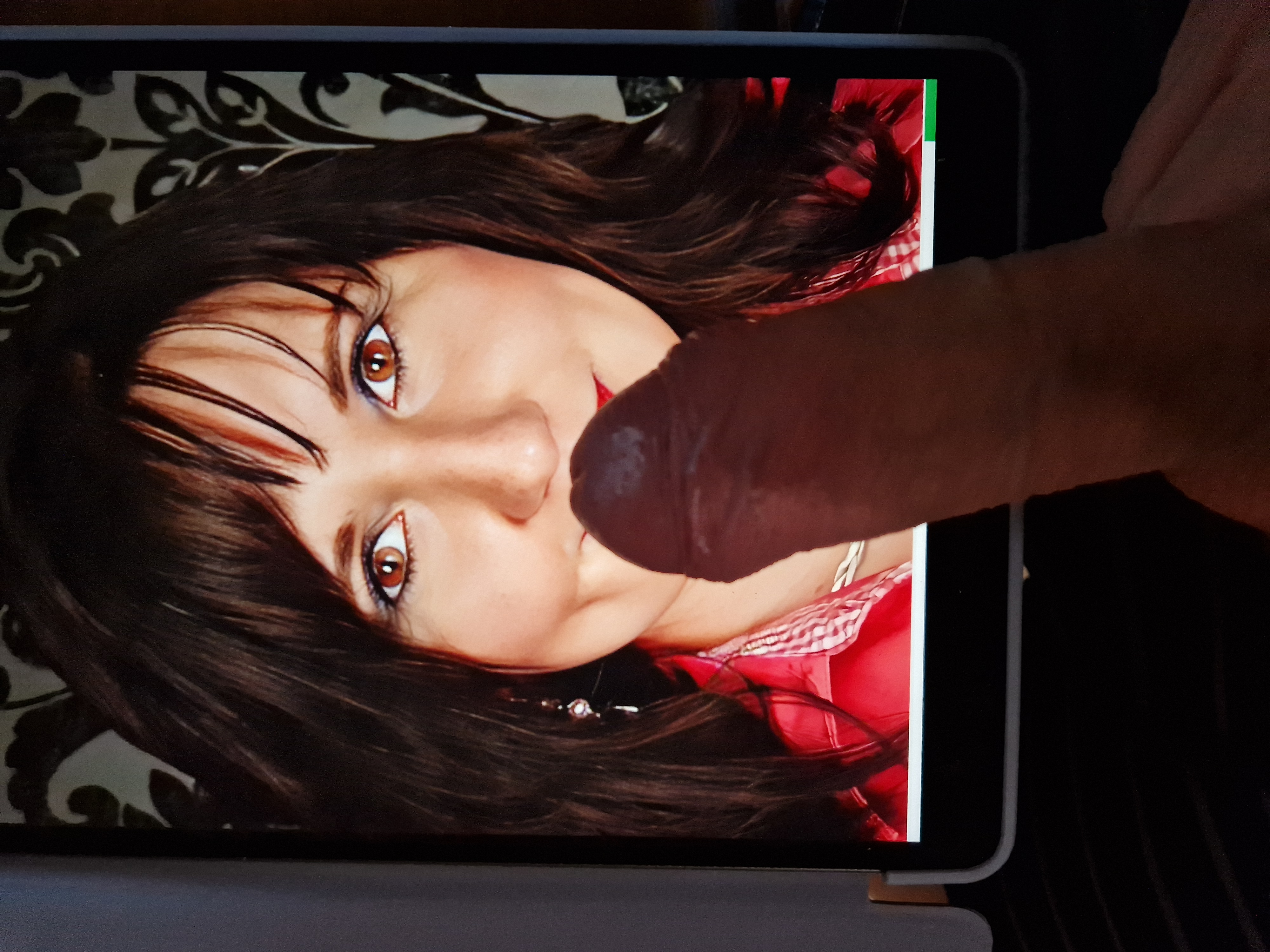 Czech slut Mikayla wank challenge