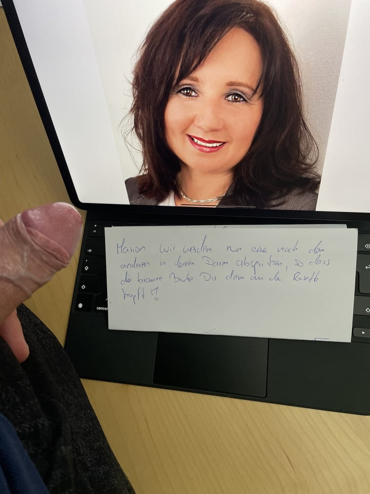 Czech slut Mikayla wank challenge