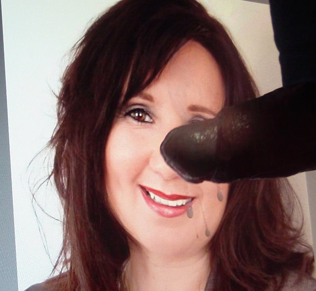 Czech slut Mikayla wank challenge