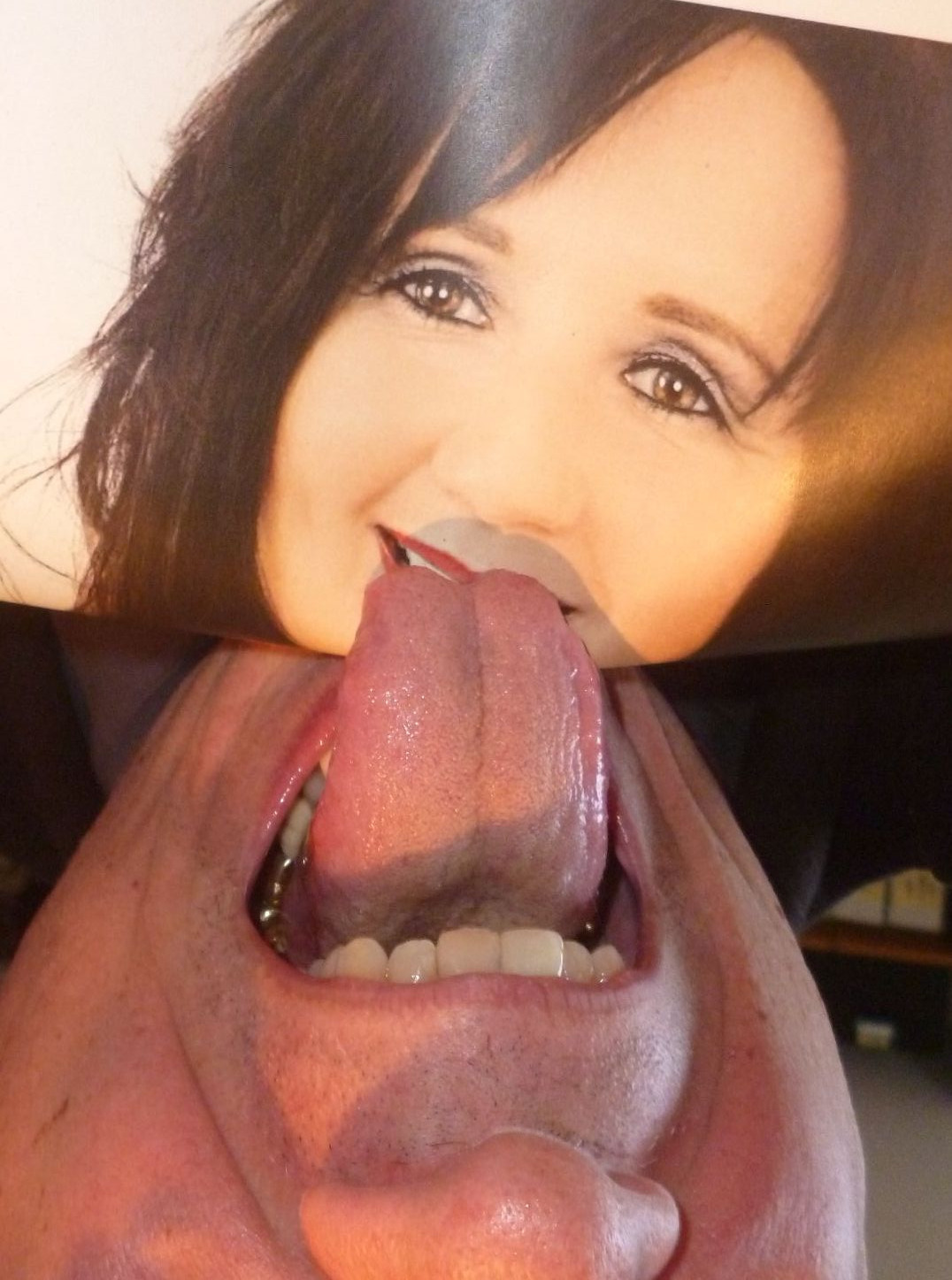 Czech slut Mikayla wank challenge