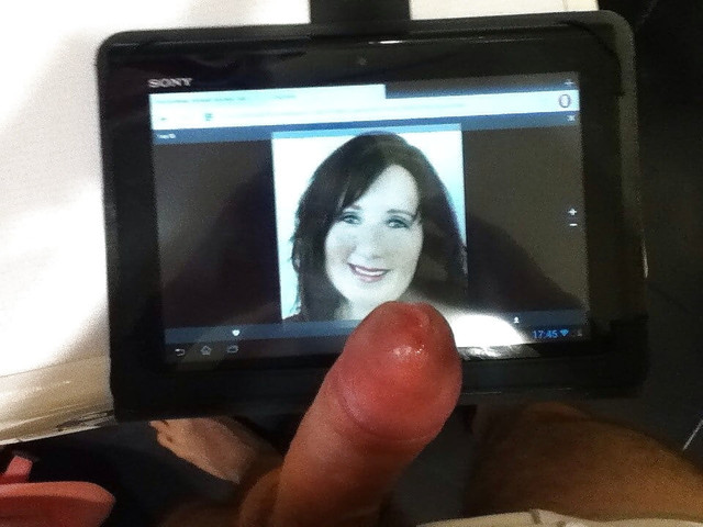 Czech slut Mikayla wank challenge