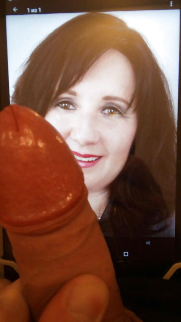 Czech slut Mikayla wank challenge