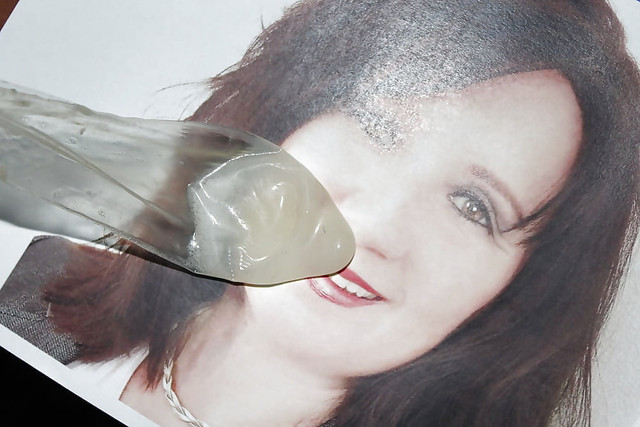 Czech slut Mikayla wank challenge