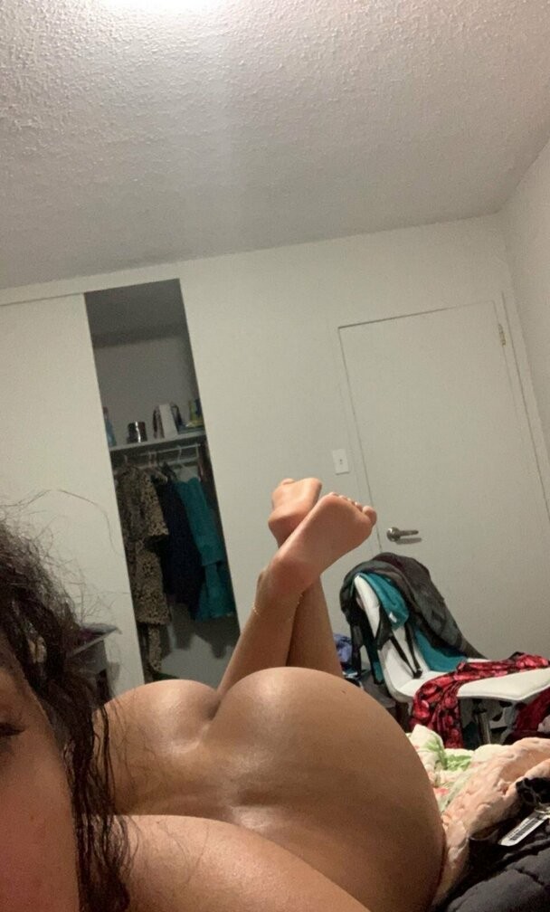 Latin Thick Booty 32