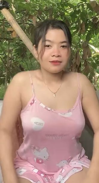 looking makes it hot_39