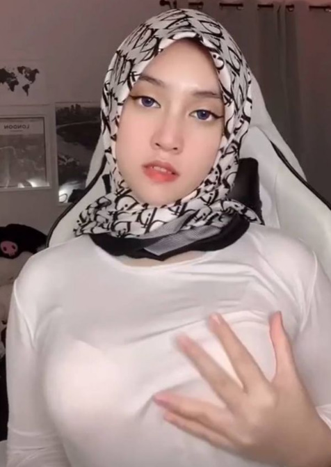 looking makes it hot_40