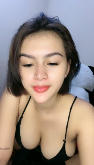 looking makes it hot_42