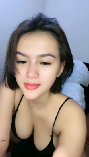 looking makes it hot_42