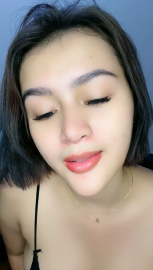 looking makes it hot_42