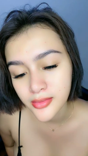 looking makes it hot_42