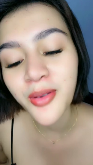 looking makes it hot_42