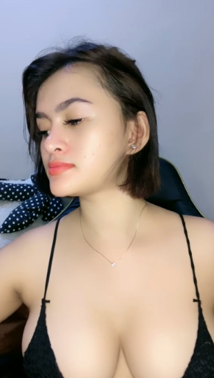 looking makes it hot_42