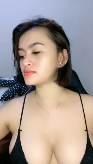 looking makes it hot_42