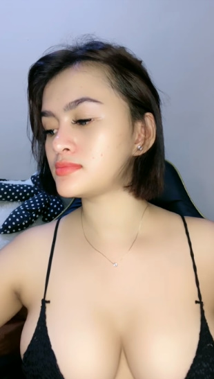 looking makes it hot_42