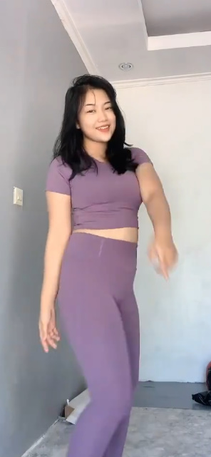 looking makes it hot_43