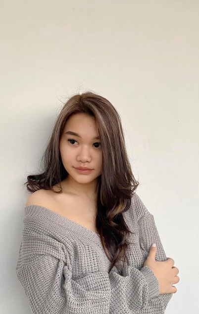 looking makes it hot_44