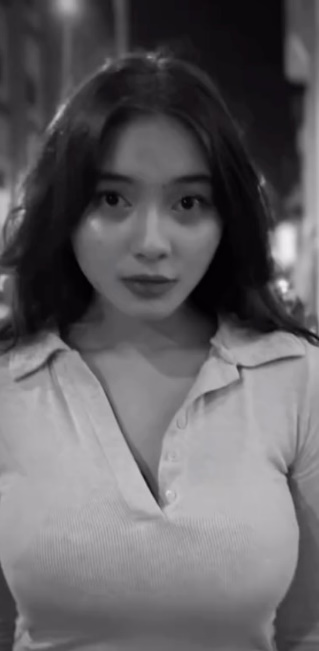 looking makes it hot_44