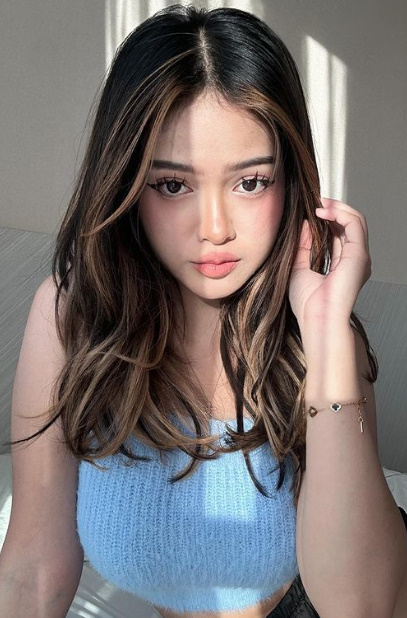 looking makes it hot_45