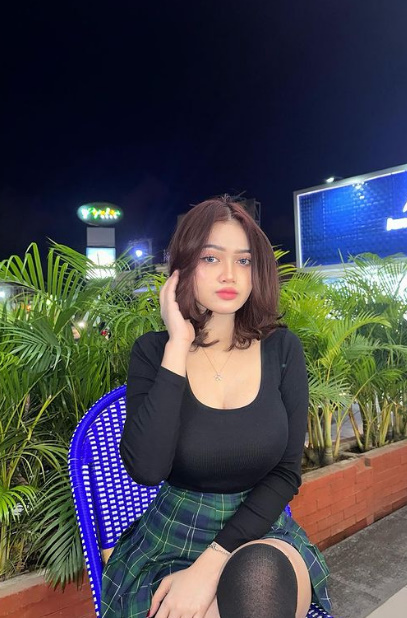 looking makes it hot_45