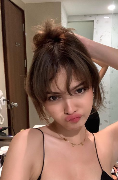 looking makes it hot_45