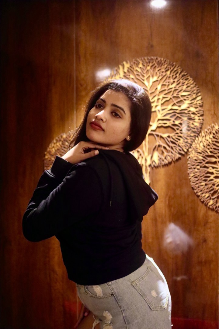 Mallu model Rinu Augustine hot