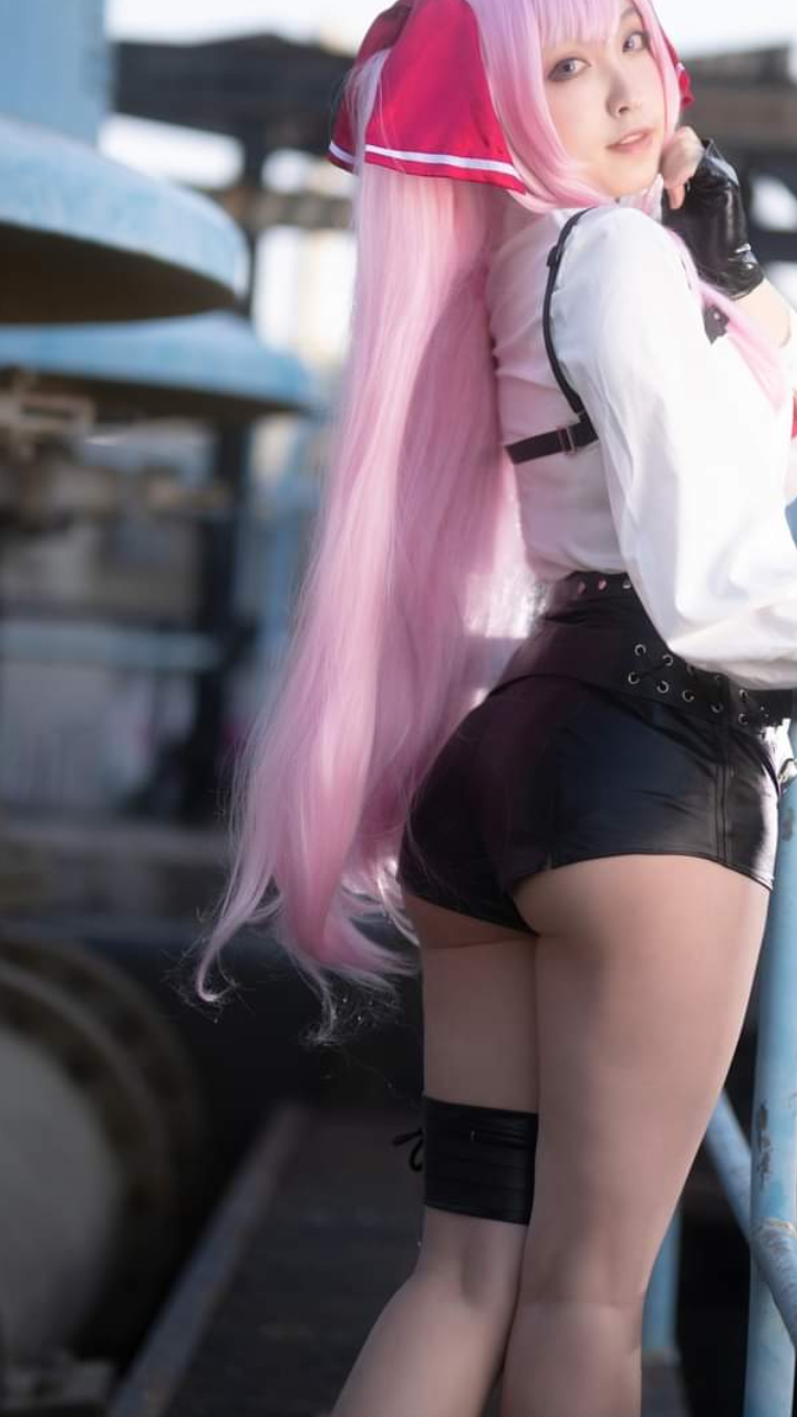 Asian Thick Booty 32