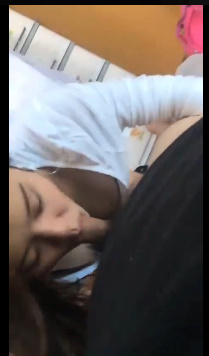 looking makes it hot_46