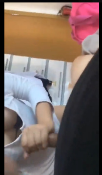 looking makes it hot_46