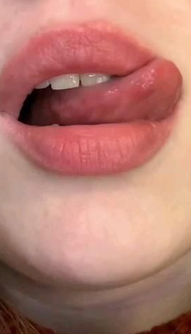 looking makes it hot_47