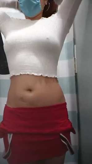 looking makes it hot_49