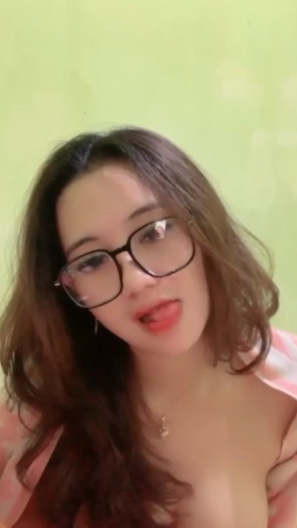 looking makes it hot_50