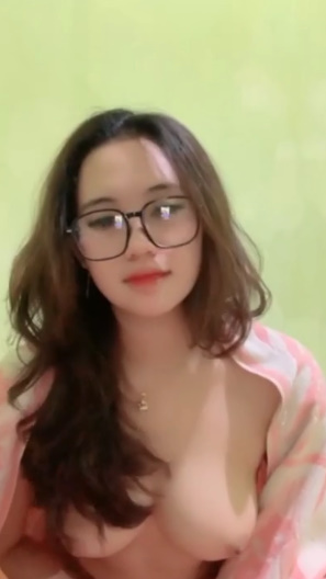 looking makes it hot_50