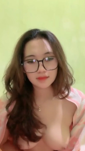 looking makes it hot_50