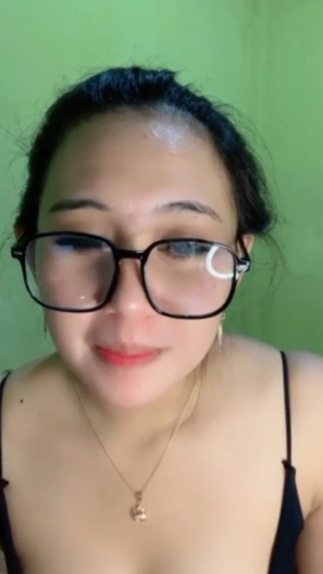 looking makes it hot_50