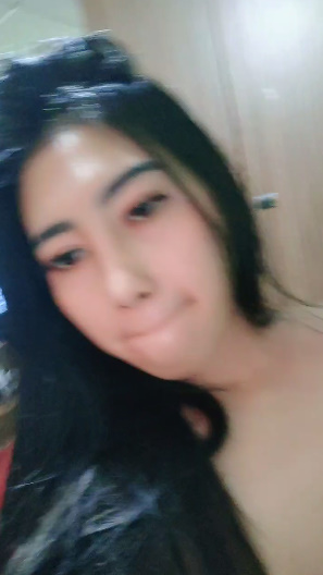 looking makes it hot_51